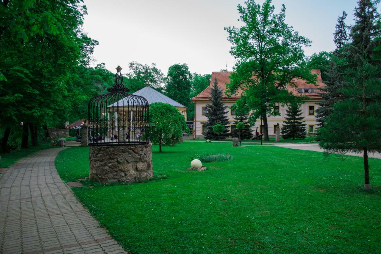 Grand Spa Holiday Home Sklene Teplice Exterior photo